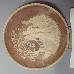 1981 Incolay Stone Cameo "The Kiss" Sculpted By Roger Akers Limited Edition